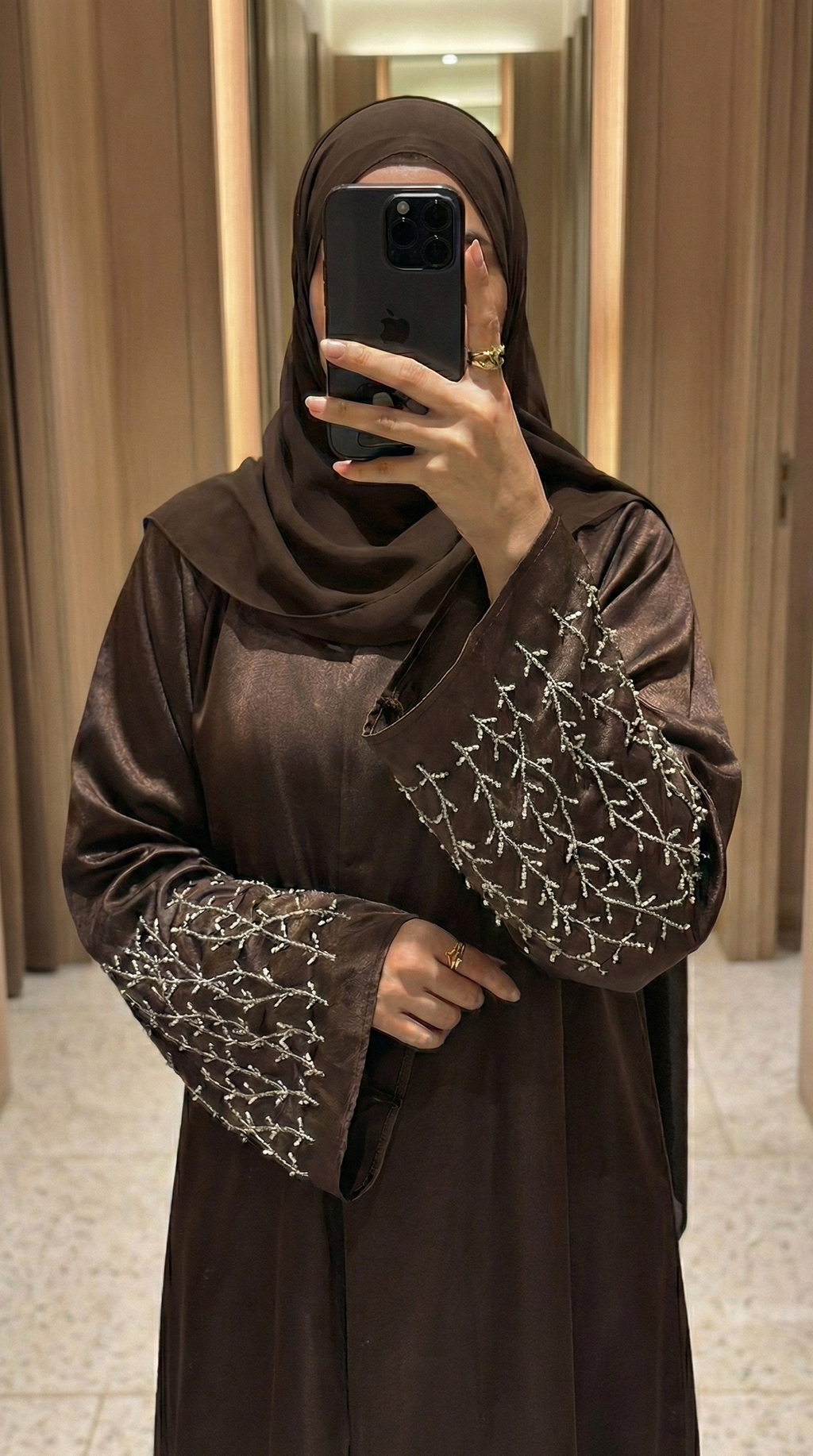 Beaded sleeve abaya